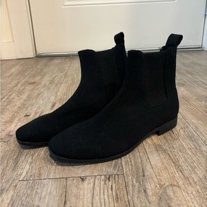 Vivaia Chelsea Boots